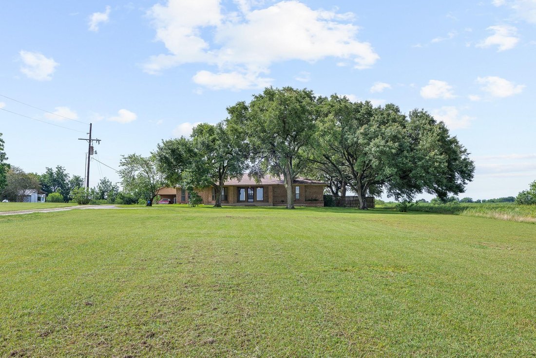 House in Navasota, Texas, United States 1 - 18250969