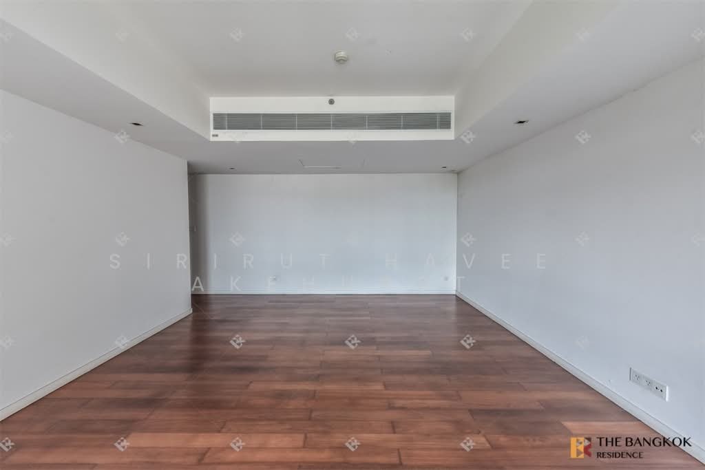 Condo in Bang Phong Phang, Krung Thep Maha Nakhon, Thailand 2 - 18252876