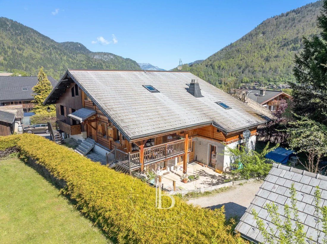 Chalet in Morzine, Auvergne-Rhône-Alpes, France 1 - 18251591