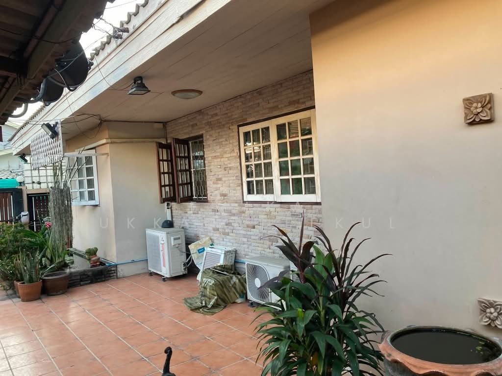 House in Bangkok, Krung Thep Maha Nakhon, Thailand 4 - 18252566