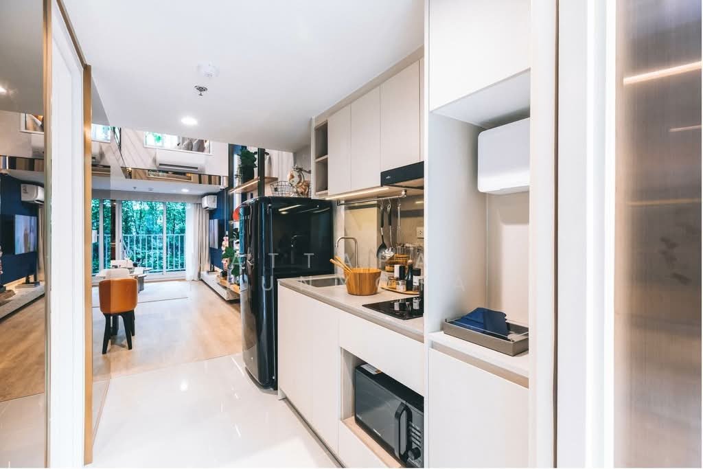 Condo in Si Phraya, Bangkok, Thailand 3 - 18255789