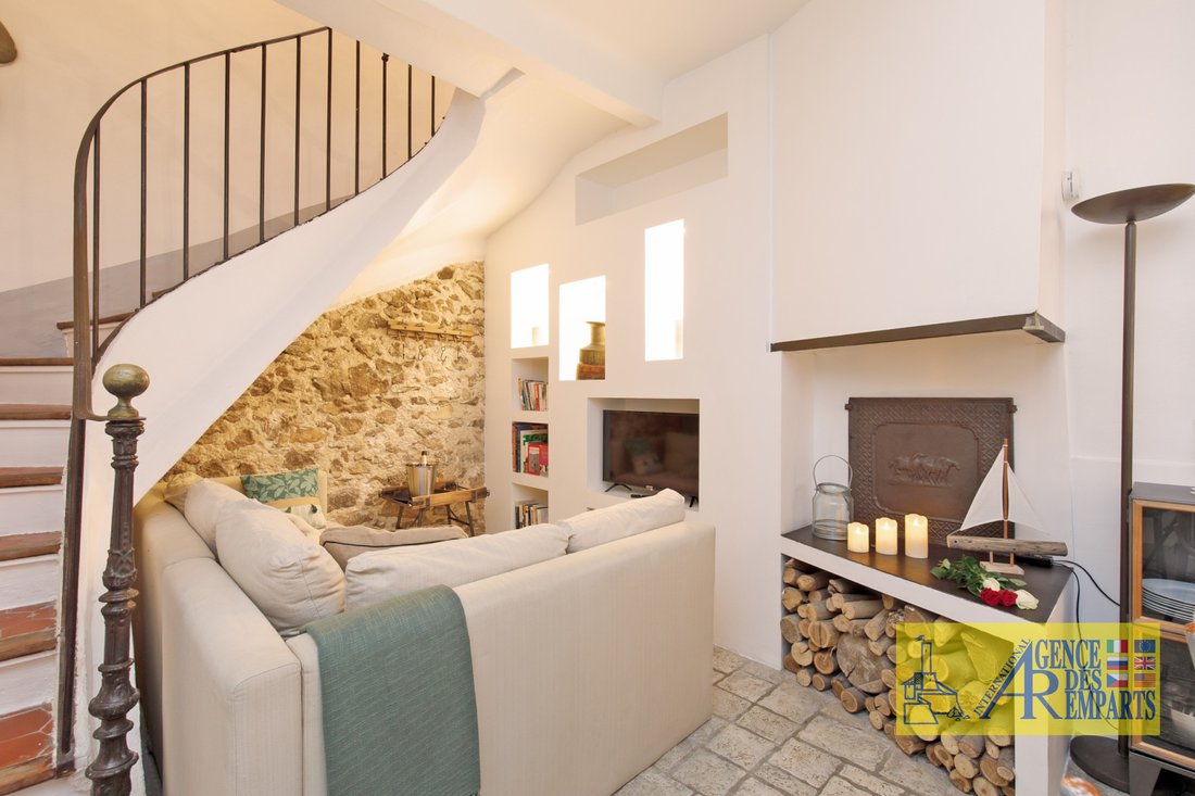 House in Les Cougoulins-Rastines, Antibes, France 2 - 18256234