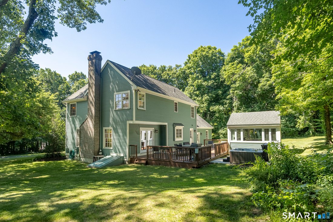 House in Monroe, Connecticut, United States 3 - 18254809