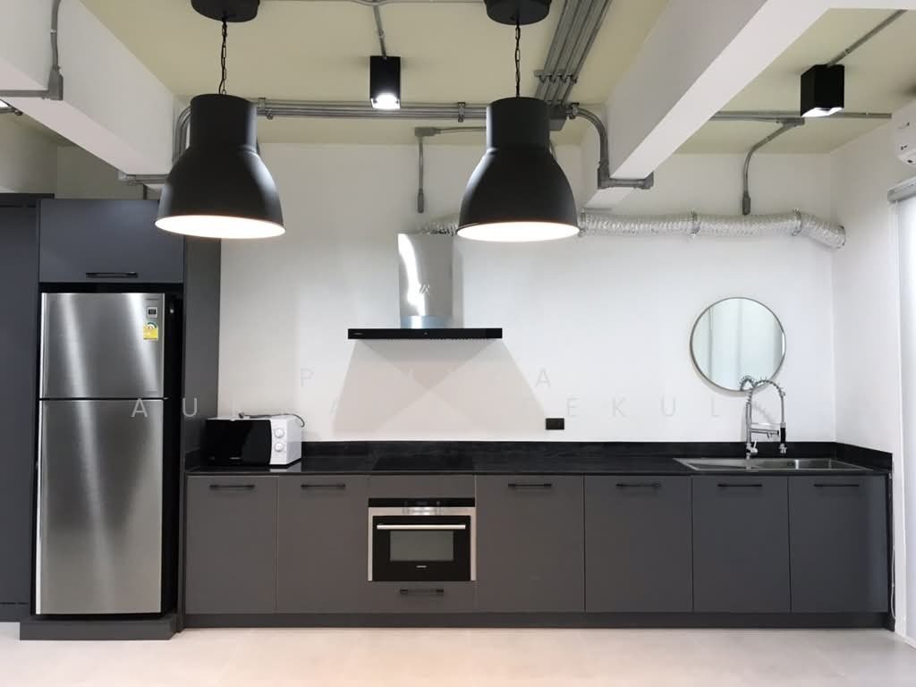 Condo in Khlong Toei, Krung Thep Maha Nakhon, Thailand 3 - 18255950