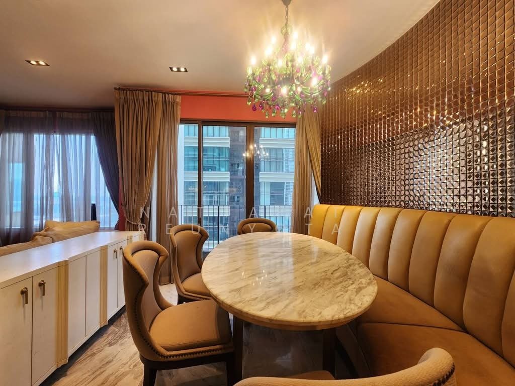 Condo in Khlong Toei, Krung Thep Maha Nakhon, Thailand 1 - 18252676