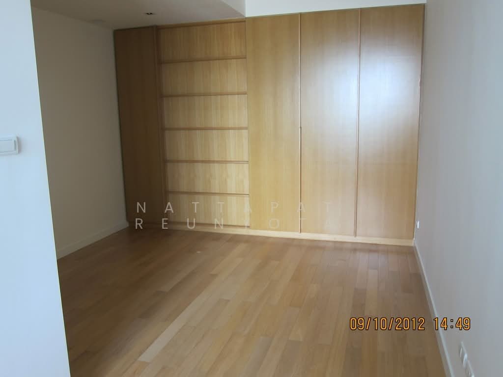 Condo in Bang Phong Phang, Krung Thep Maha Nakhon, Thailand 4 - 18252929