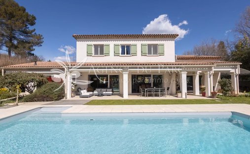 Villa a Nord, Roquefort-les-Pins, Francia 1