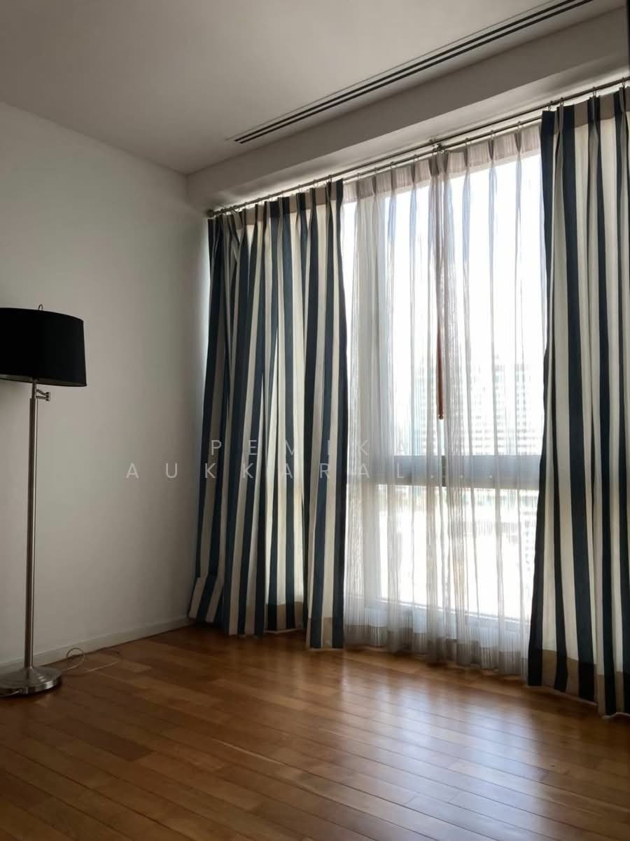 Condo in Khlong Toei, Krung Thep Maha Nakhon, Thailand 5 - 18253193