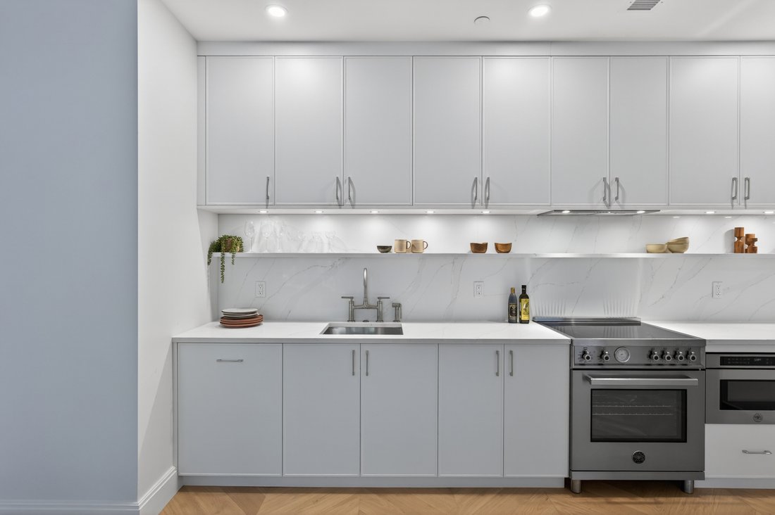 Condo in New York, New York, United States 4 - 18251682