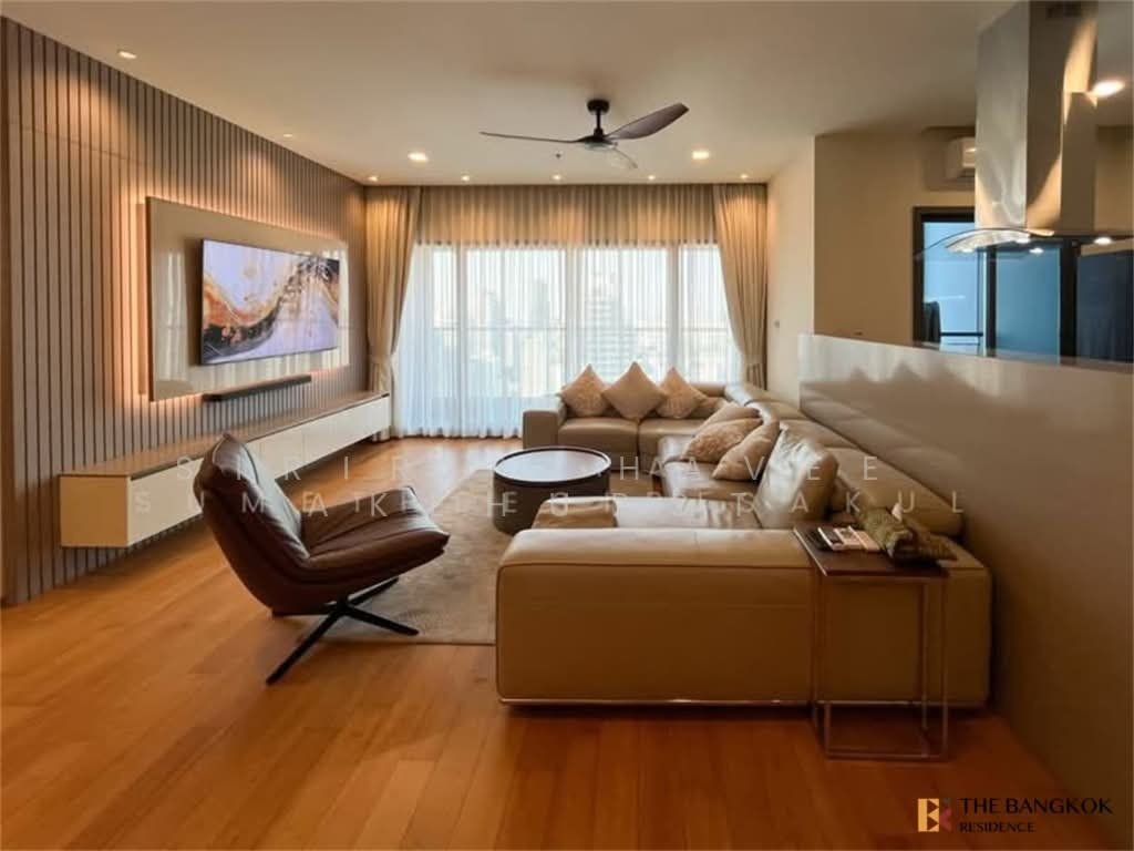 Condo in Khlong Toei, Krung Thep Maha Nakhon, Thailand 1 - 18252913