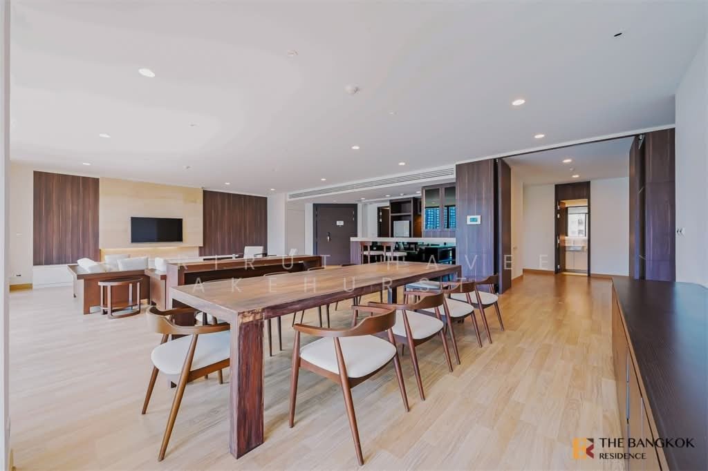 Condo in Phra Khanong Nuea, Bangkok, Thailand 4 - 18252883
