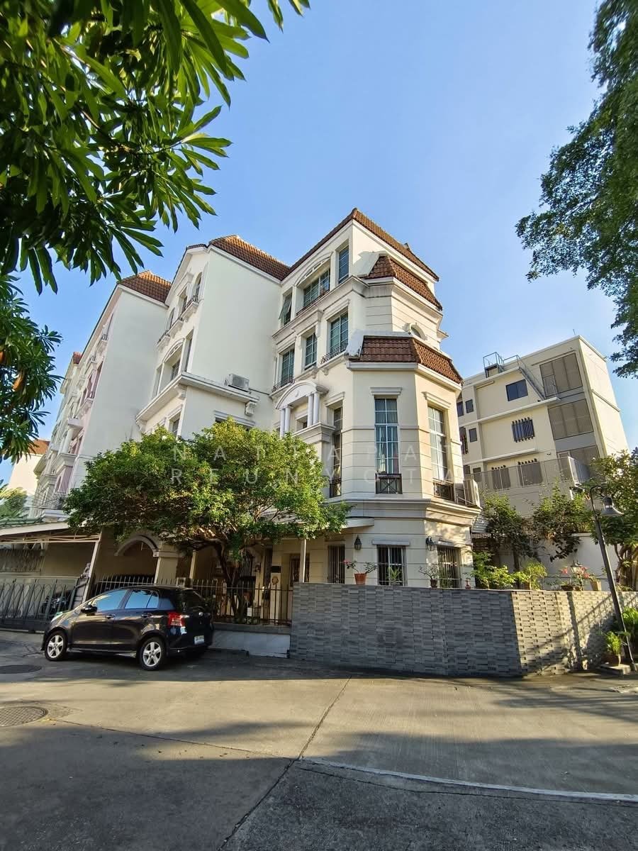 House in Bangkok, Krung Thep Maha Nakhon, Thailand 1 - 18253098