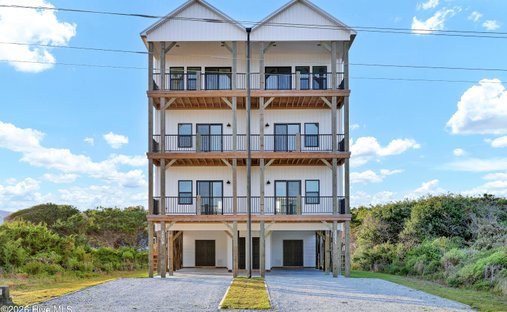 Haus in North Topsail Beach, North Carolina, Vereinigte Staaten 1