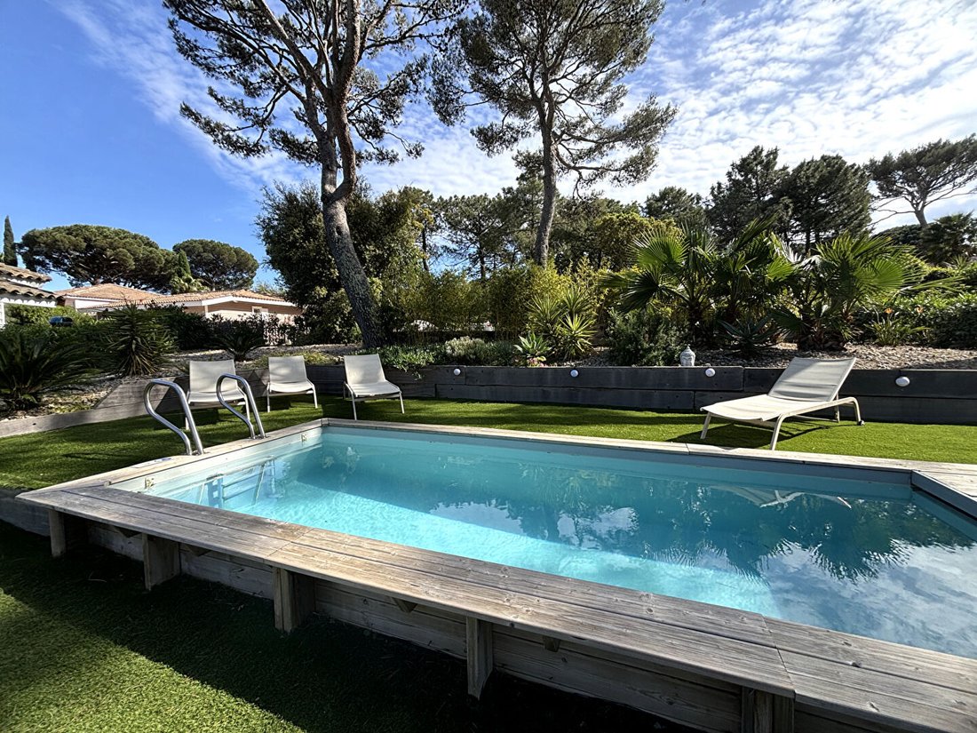 Villa in Gassin, Provence-Alpes-Côte d'Azur, France 2 - 18256162