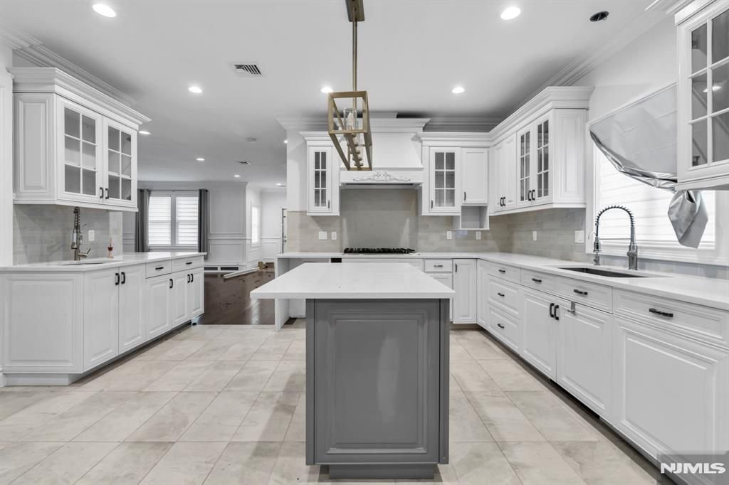 House in Englewood, New Jersey, United States 3 - 18088017