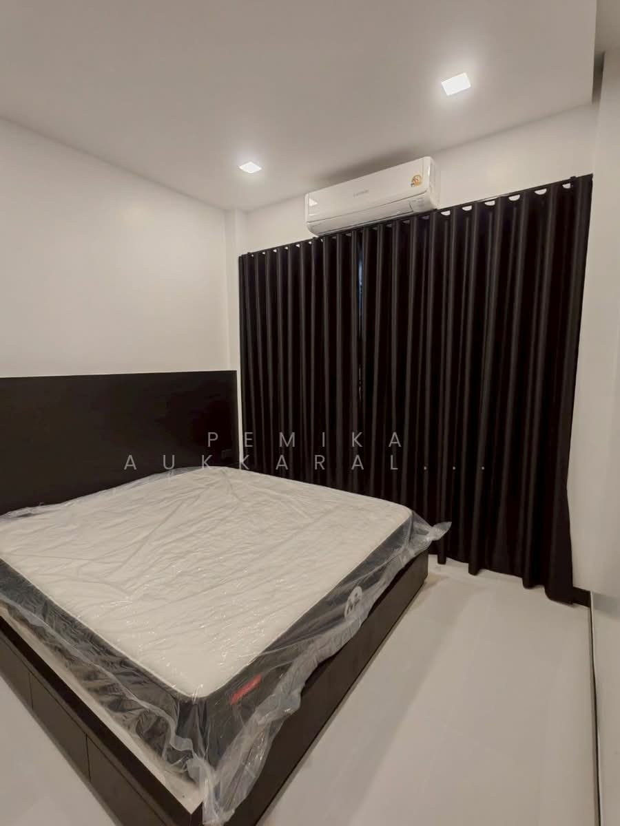 Townhouse in Phlabphla, Bangkok, Thailand 4 - 18252948