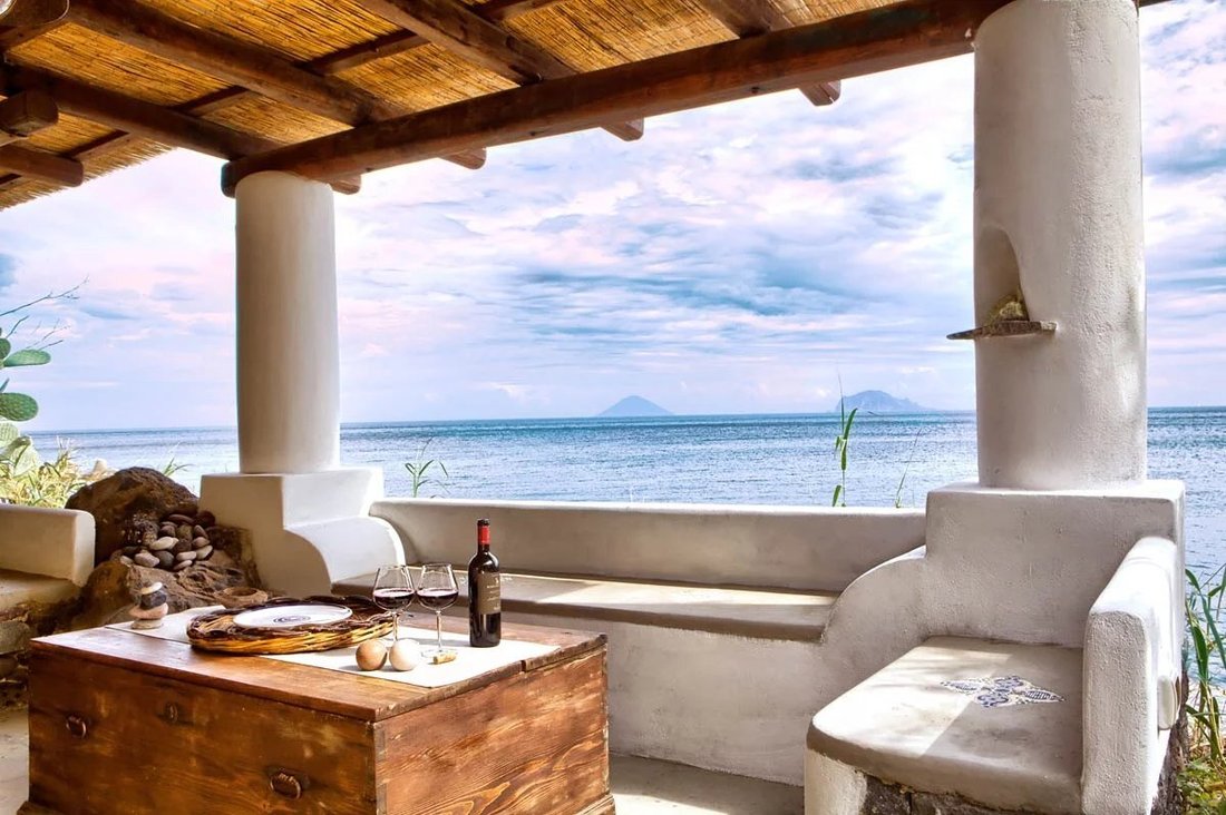 Villa in Santa Marina Salina, Sicily, Italy 4 - 18252180
