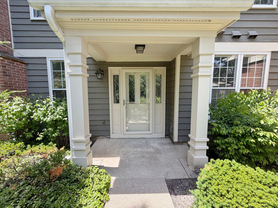 Condo in Glenview, Illinois, United States 2 - 18255119