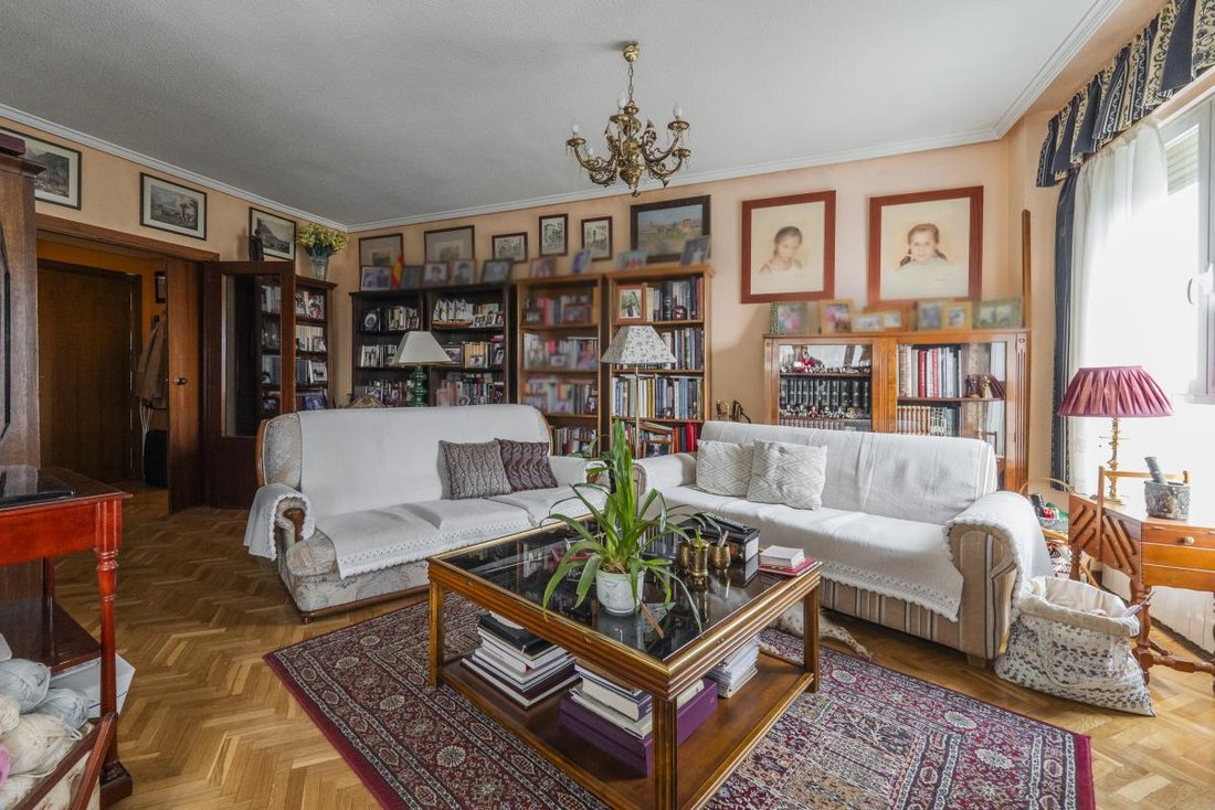 Apartment in Ciudad Lineal, Madrid, Spain 4 - 18181594