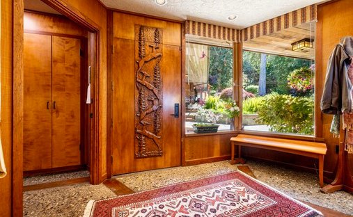 House in Anacortes, Washington, United States 1