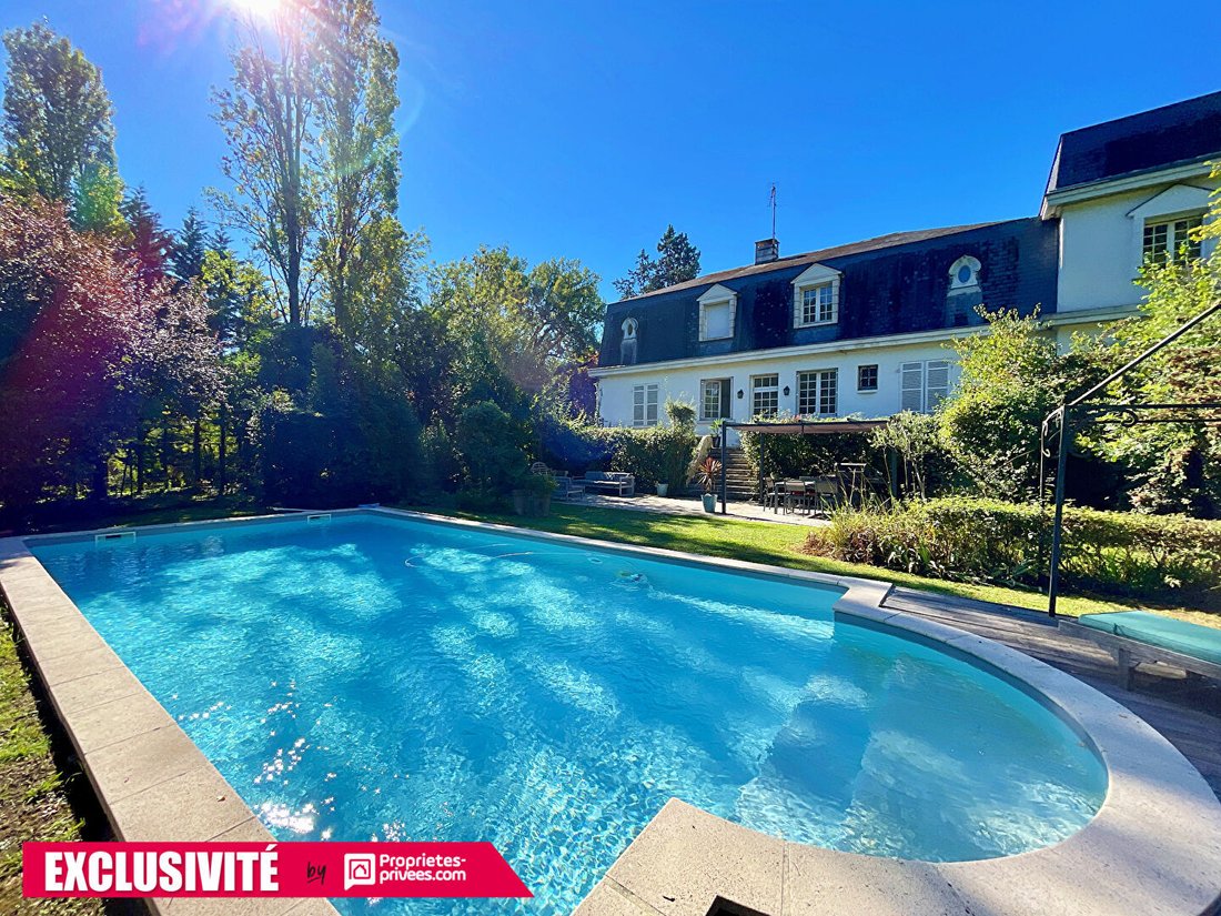 Villa in Yvrac, Nouvelle-Aquitaine, France 2 - 18252416