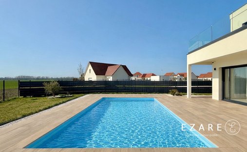 House in Rouvres-en-Plaine, Bourgogne – Franche-Comté, France 1