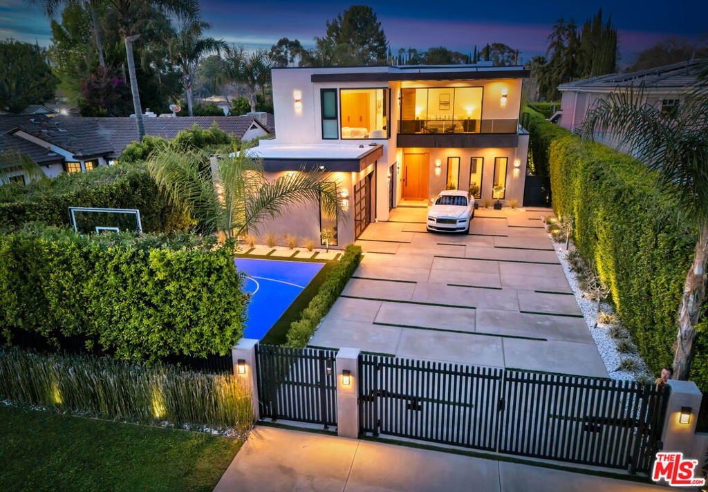 House in Los Angeles, California, United States 1 - 18253773