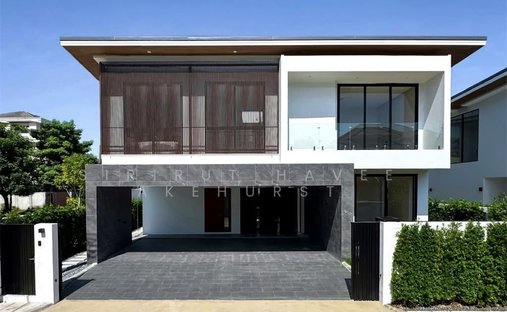House in Dok Mai, Bangkok, Thailand 1