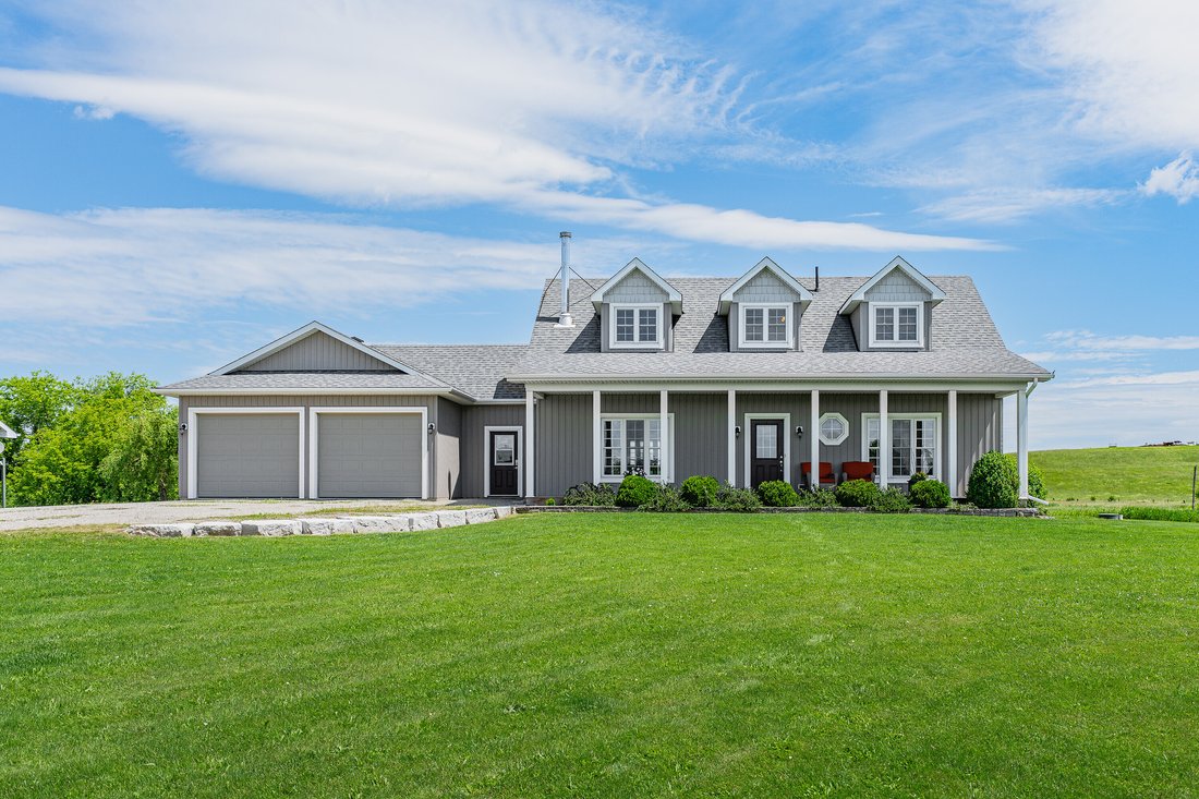 House in Brant, Ontario, Canada 1 - 18252293