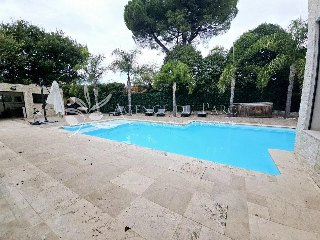 Villa in Mougins, Provence-Alpes-Côte d'Azur, France 3 - 15179024