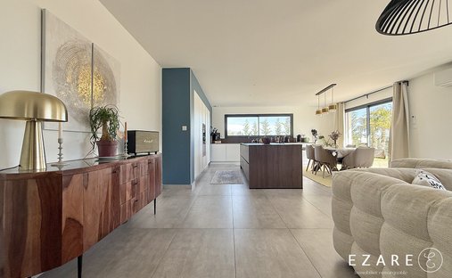 House in Ahuy, Bourgogne – Franche-Comté, France 1