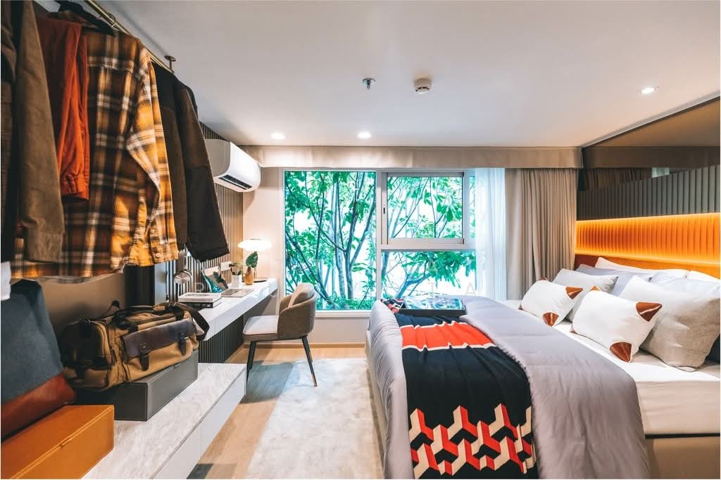 Condo in Si Phraya, Bangkok, Thailand 2 - 18255789