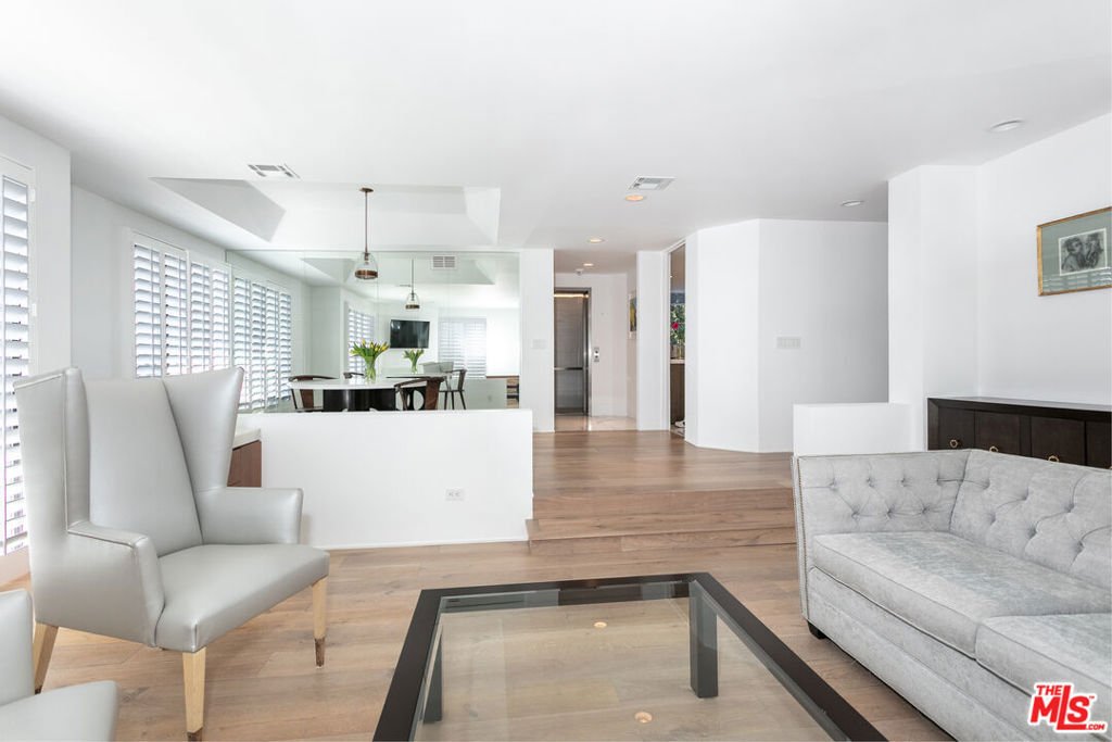 Condo in Los Angeles, California, United States 4 - 18253763