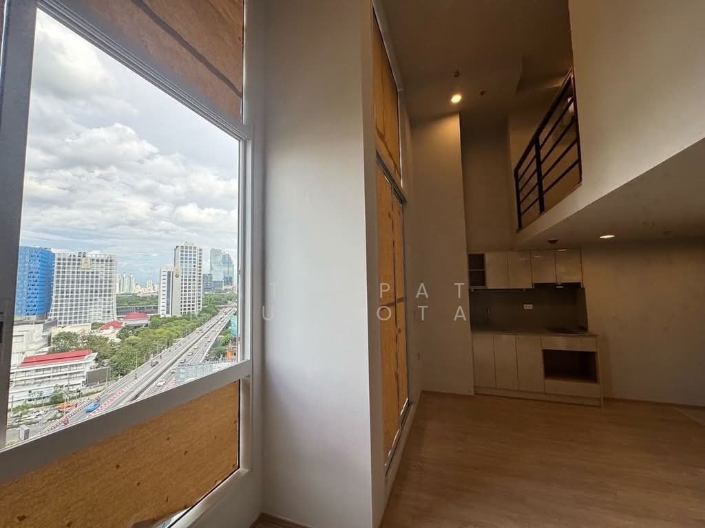 Condo in Si Phraya, Bangkok, Thailand 5 - 18253183