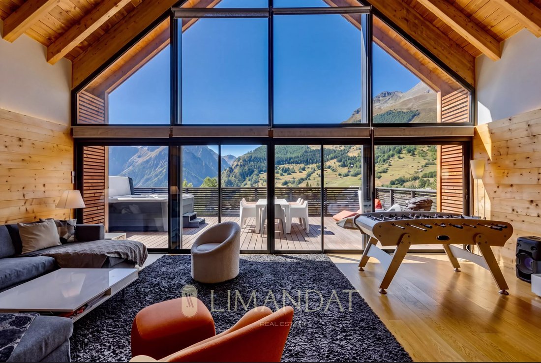 Chalet in Les Deux Alpes, Auvergne-Rhône-Alpes, France 3 - 14699787
