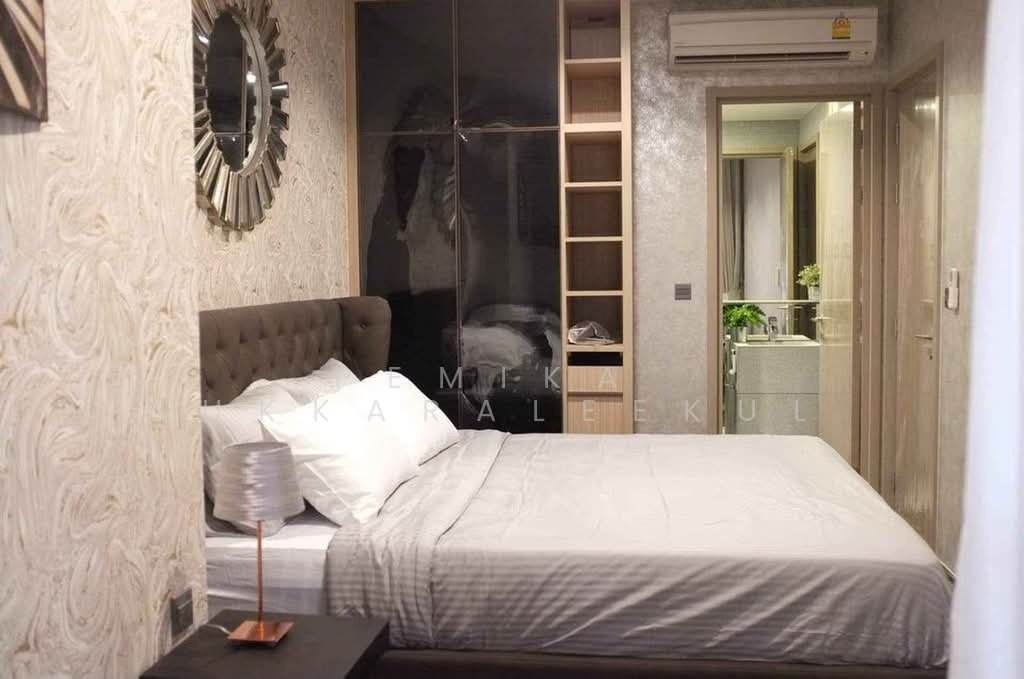 Condo in Thanon Phaya Thai, Bangkok, Thailand 1 - 18252526