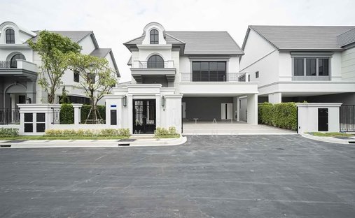 House in Bang Khen, Bangkok, Thailand 1