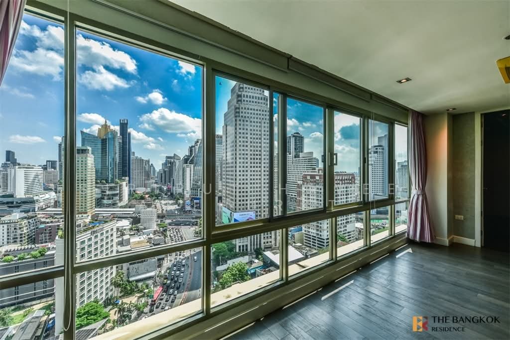 Condo in Khlong Toei, Krung Thep Maha Nakhon, Thailand 1 - 18253309
