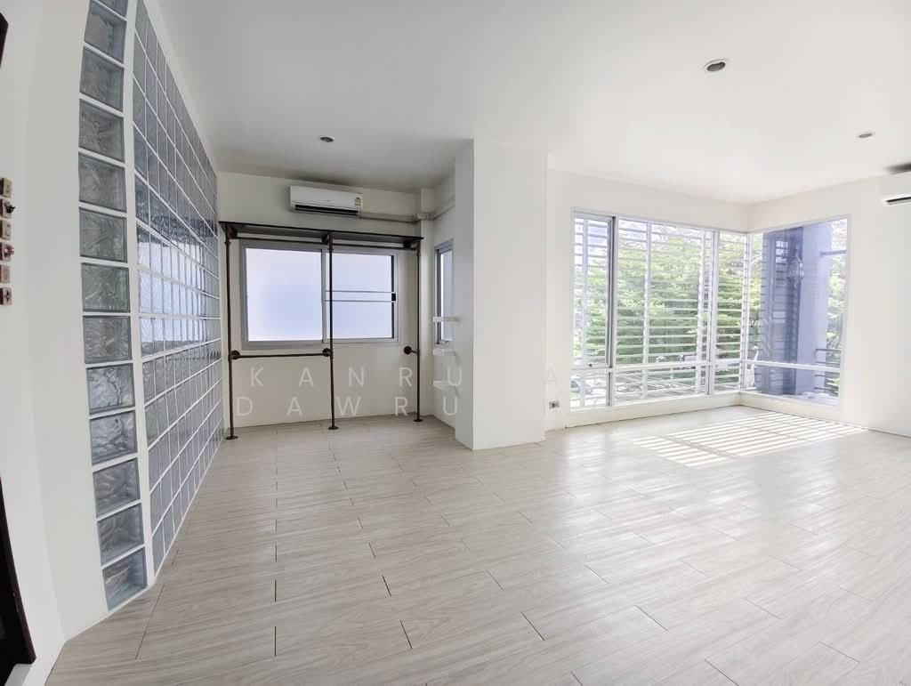 Townhouse in Bangkok, Krung Thep Maha Nakhon, Thailand 3 - 18252513