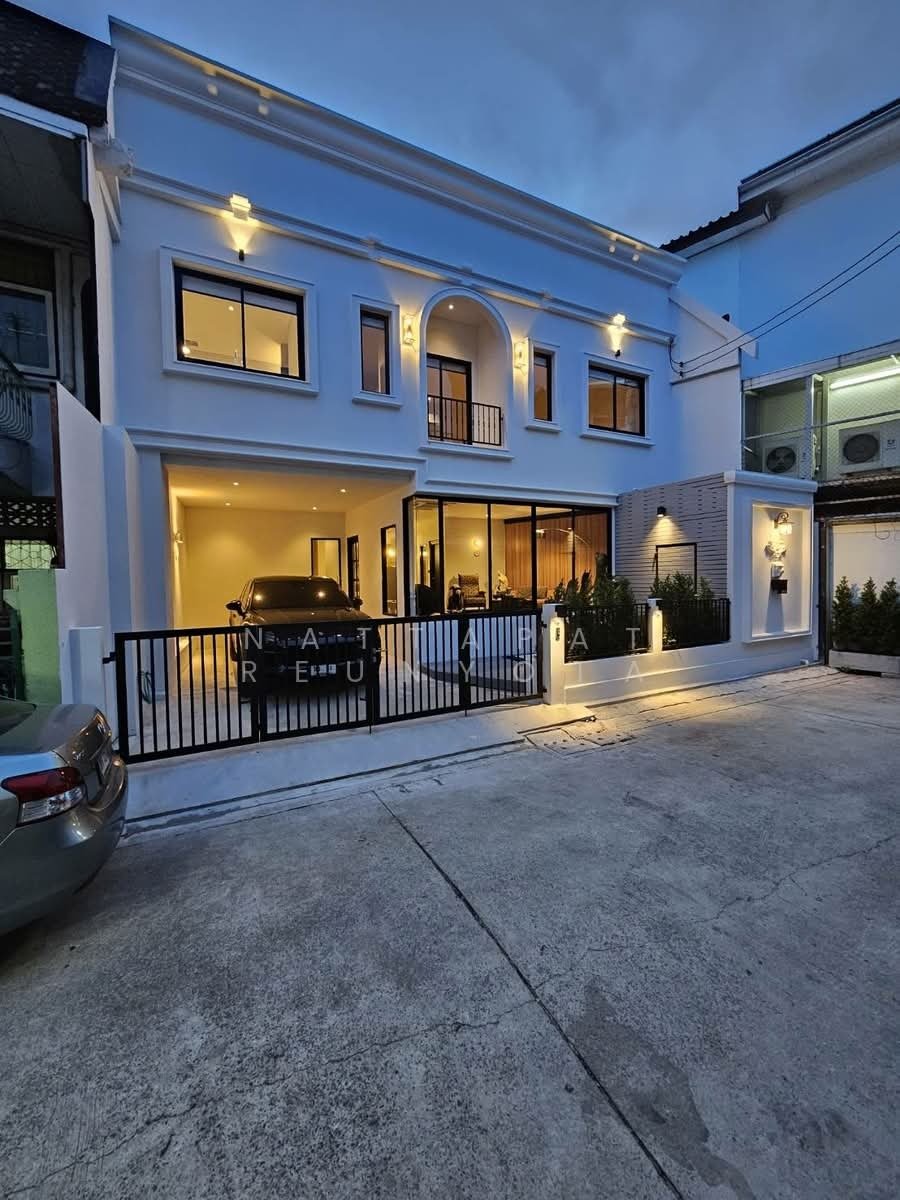 Townhouse in Bangkok, Krung Thep Maha Nakhon, Thailand 3 - 18253605