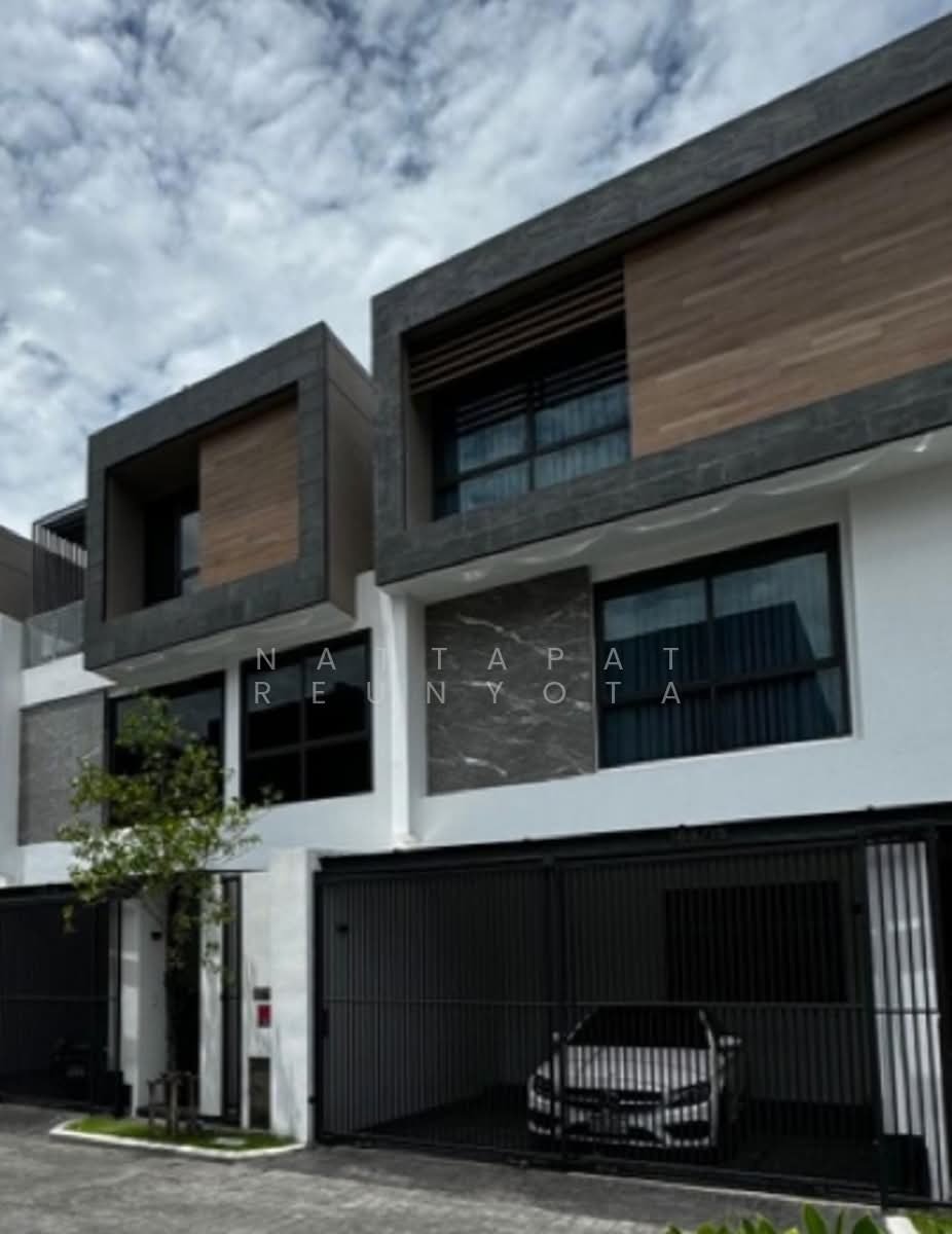 Townhouse in Bangkok, Krung Thep Maha Nakhon, Thailand 3 - 18252671