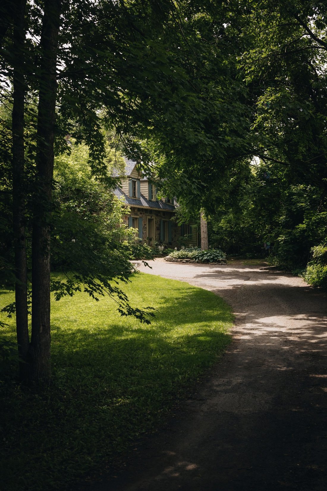 House in Boucherville, Quebec, Canada 2 - 18255611