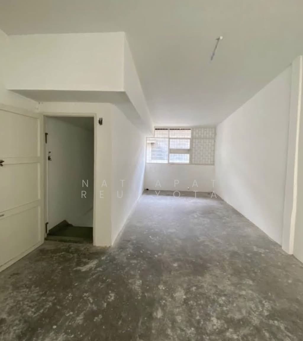 Townhouse in Samsen Nok, Bangkok, Thailand 5 - 18253182