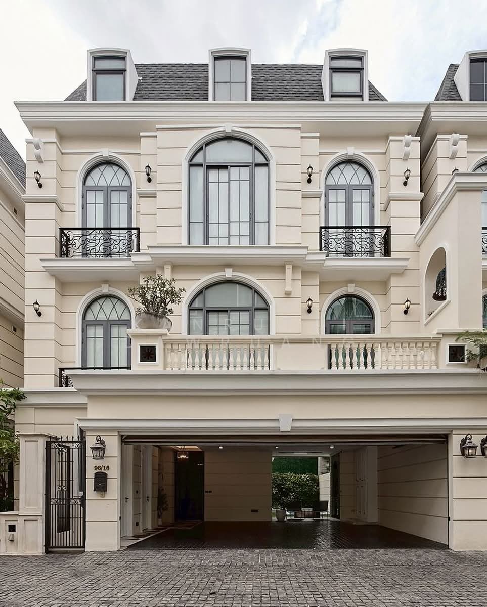 House in Bangkok, Krung Thep Maha Nakhon, Thailand 1 - 15136682