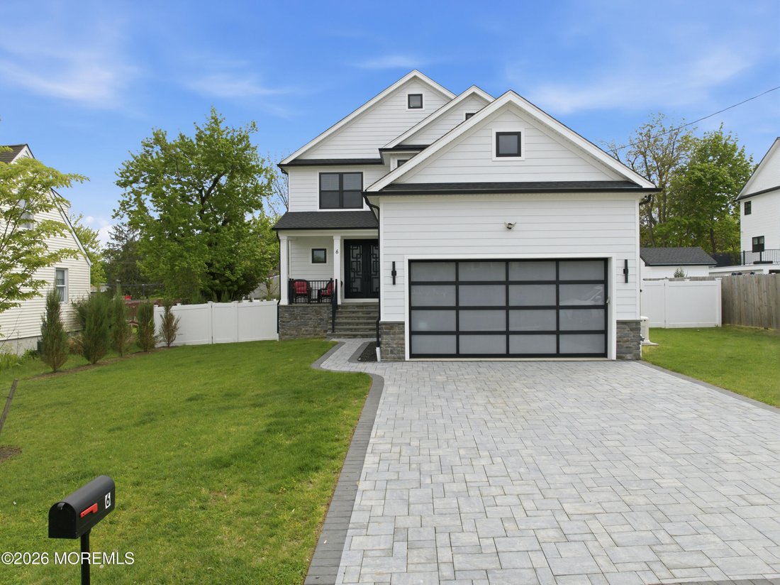 House in Marlboro Township, New Jersey, United States 2 - 18257399
