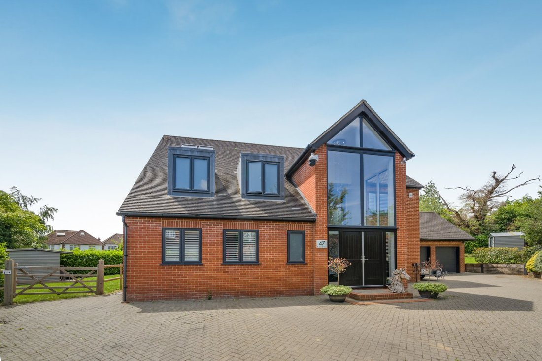 House in Beaumont, Broxbourne, England 1 - 18254371