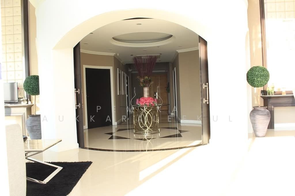 Condo in Khlong Toei, Krung Thep Maha Nakhon, Thailand 4 - 18254125