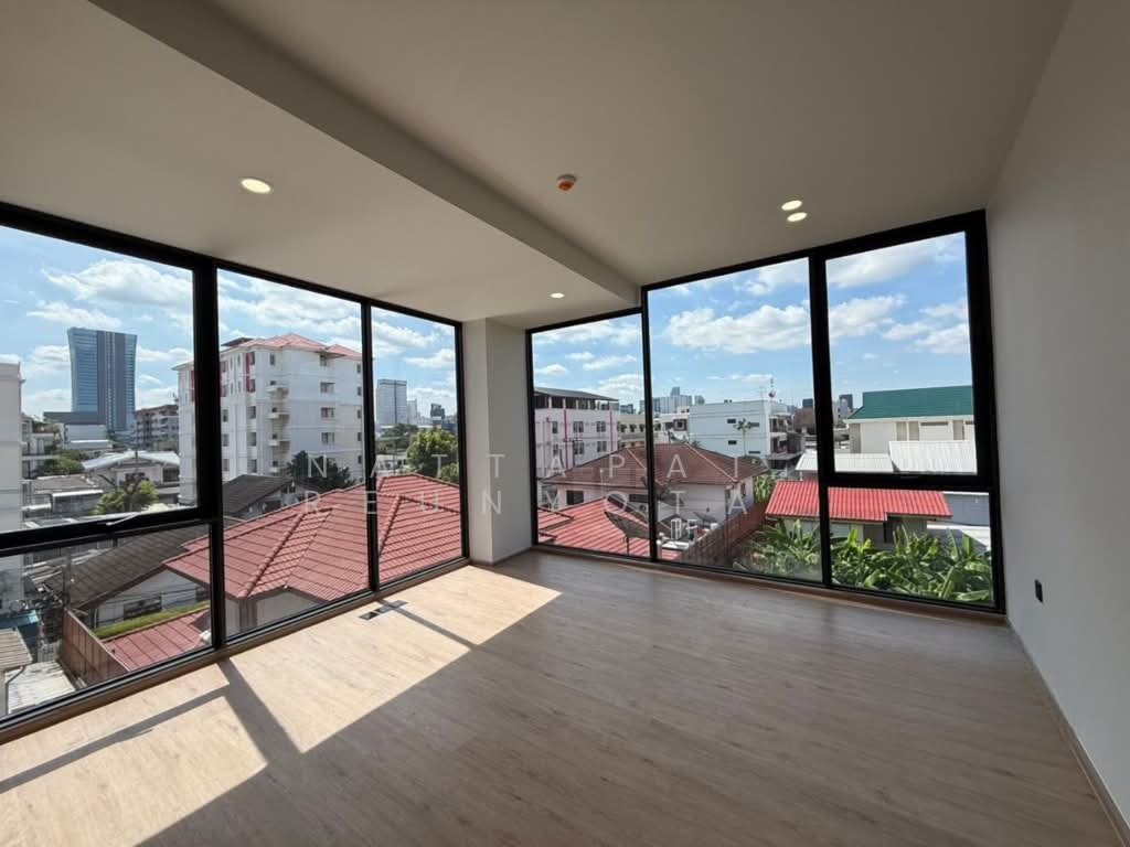 Condo in Phaya Thai, Krung Thep Maha Nakhon, Thailand 5 - 18252926