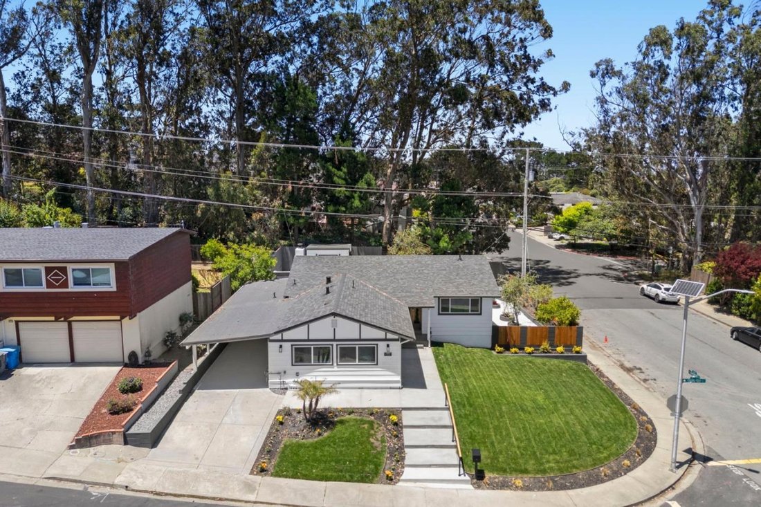 House in San Bruno, California, United States 2 - 18252958