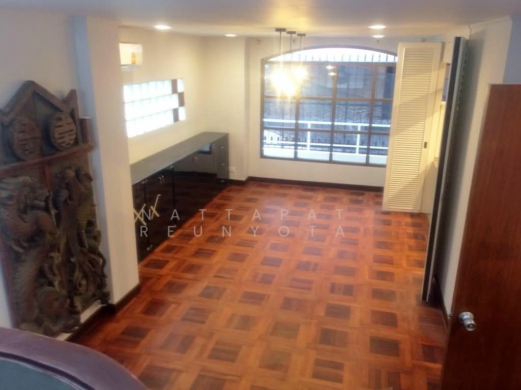 Townhouse in Bangkok, Krung Thep Maha Nakhon, Thailand 3 - 18255899